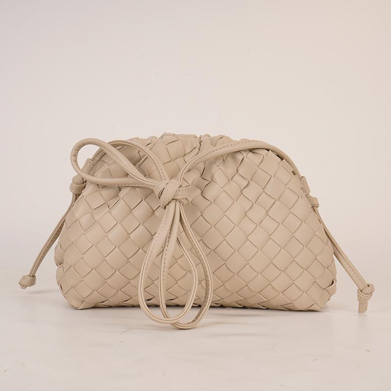 New Woven Women's Bags Spring and Summer Versatile Cloud Bags Trendy Dumpling Bags Underarm Bags
