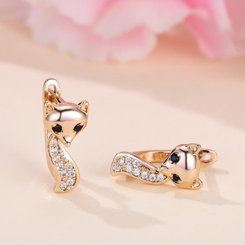 Wish Personality Design Sense Champagne Gold and White Diamond Fox Ear Buckle