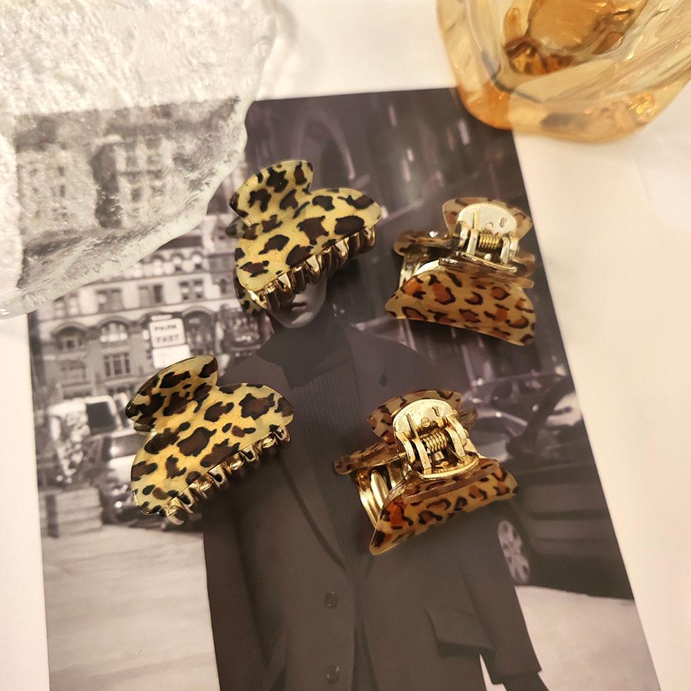 2PC European and American 4cm Leopard Hair Claw Clips for Women Girls Korean Hair Grips Accessories Ornament