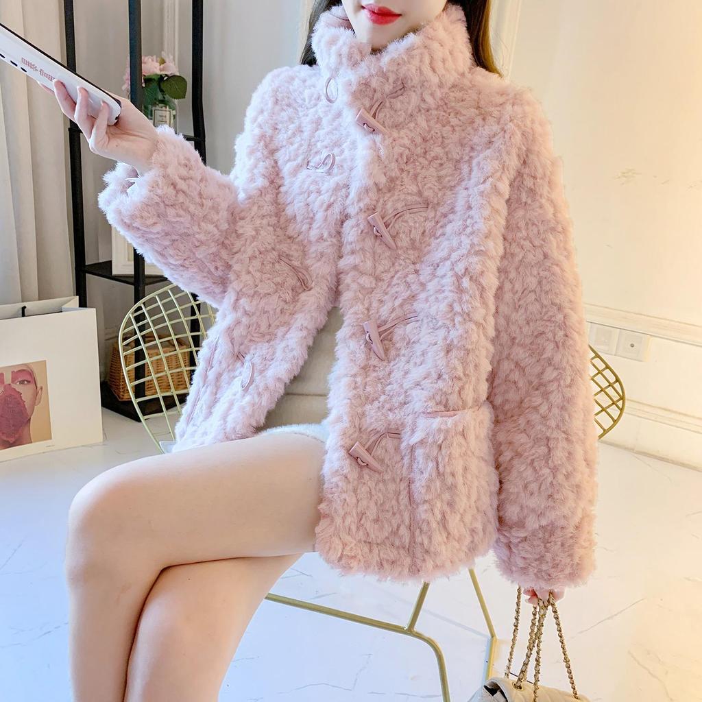 Women's Short Thickened One-piece Woolen Coat with Horns and Lambskin Winter