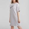 Nike Einfarbig Bedrucktes Logo Gerades Lässiges Sportliches Lockeres Feuchtigkeitstransportierendes Rundhals Kurzarmkleid Damenkleider Grau CU6402-094