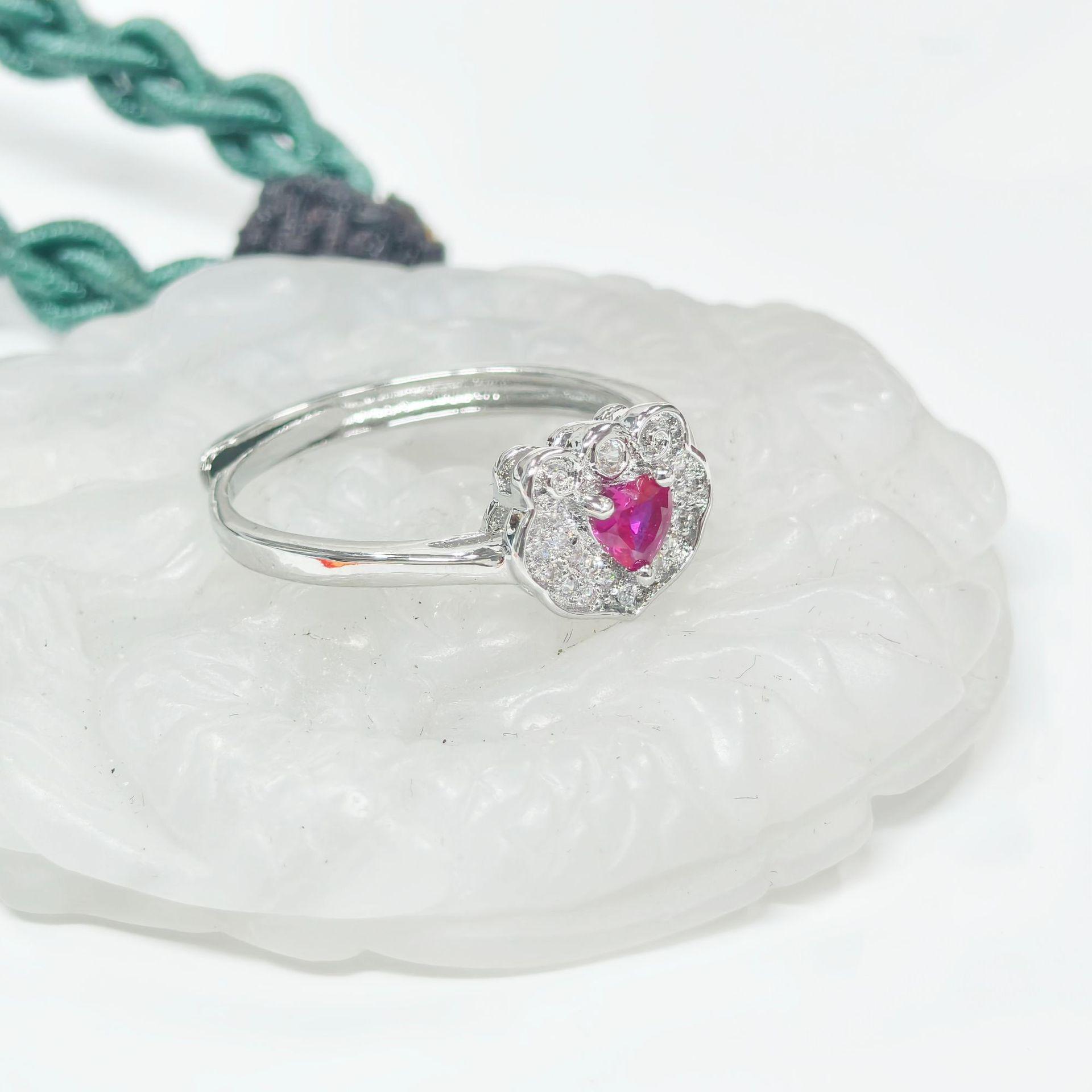 

Gusen Jewelry Красный набор с цирконами в форме сердца Жуи: Элегантный кулон, кольцо и серьги