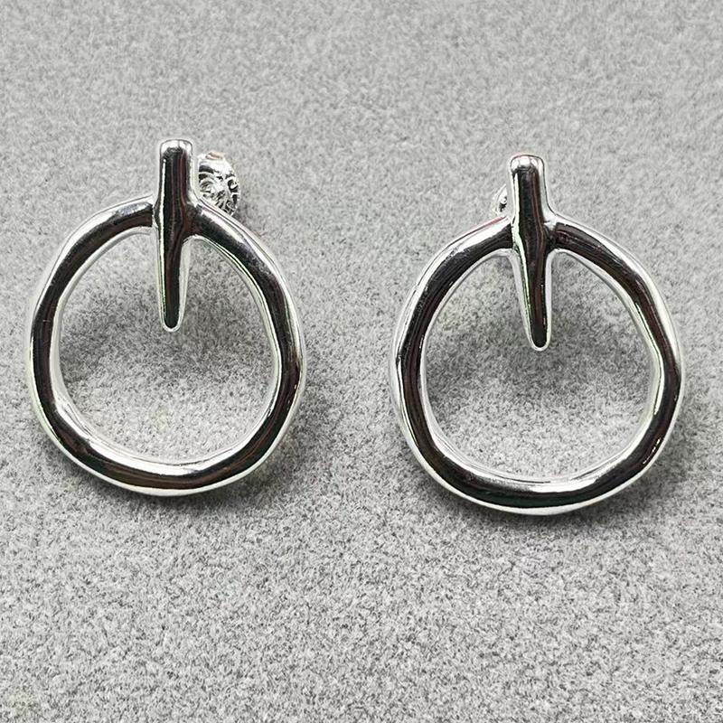 2026 new hot selling fashionable and exquisite retro style earrings, suitable for casual and fashionable matching