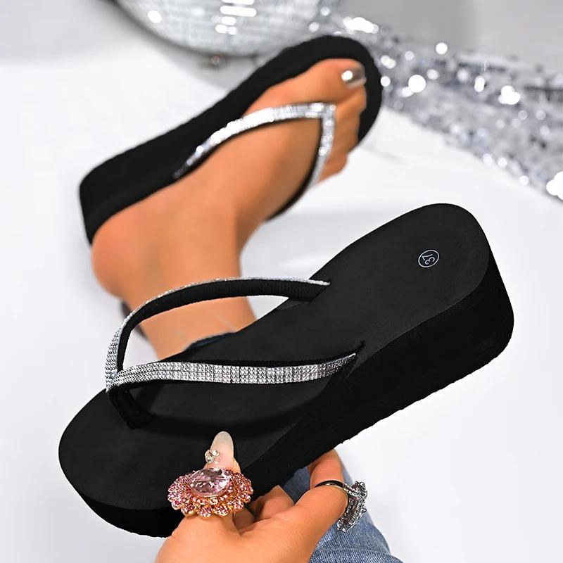 Fashion Plus Size Fashion Wedge Flip Flops for Women Crystal Clip Toe Platform Slippers Woman Summer Thick Sole Non Slip Beach Sandals