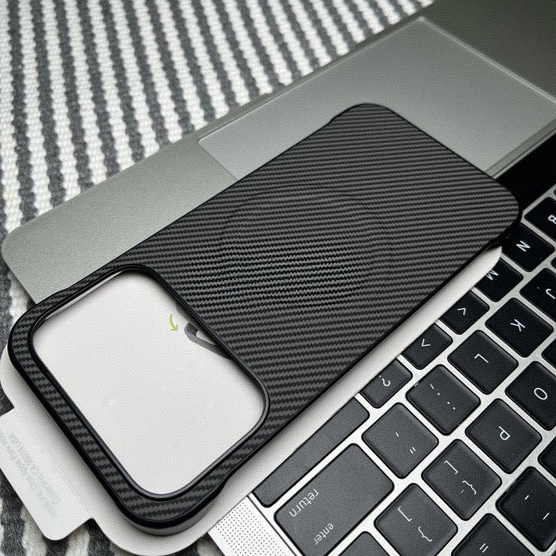 Voor Xiaomi POCO F8 Ultra Hoesje Hard PC Slank koolstofvezel magnetisch Draadloos opladen Beschermende Achterhoes Voor POCO F8 Pro Shell