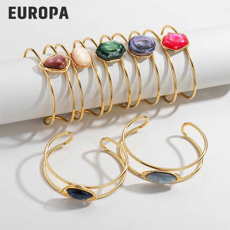 18K Gold-Inlaid Stainless Steel Hollow Line Bracelet with Stone - Elegant Fashion Jewelry for Women