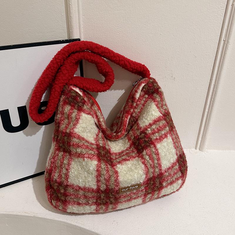 

Корейская версия сумки-багета большой вместимости женская 2025 осень новая клетчатая сумка повседневная модная простая шерстяная сумка-тоут красный