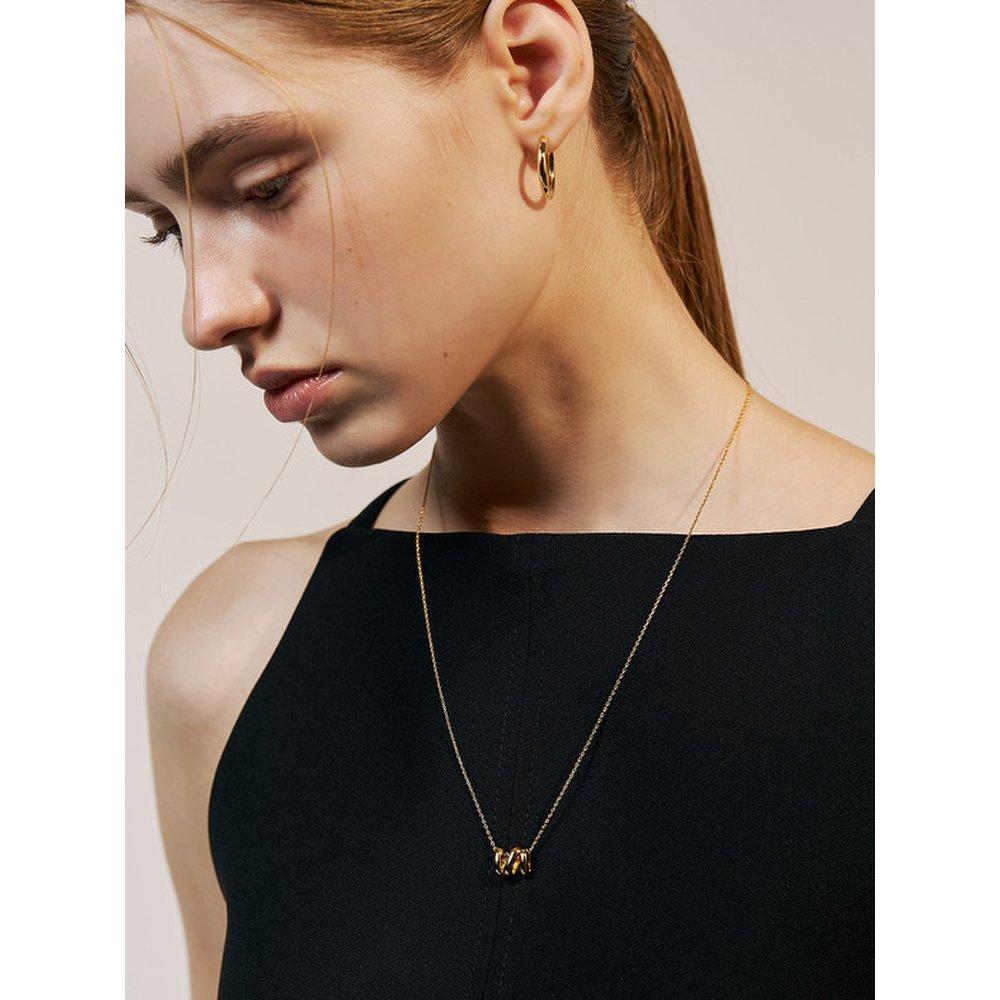 Bold Lilies Pendant Necklace