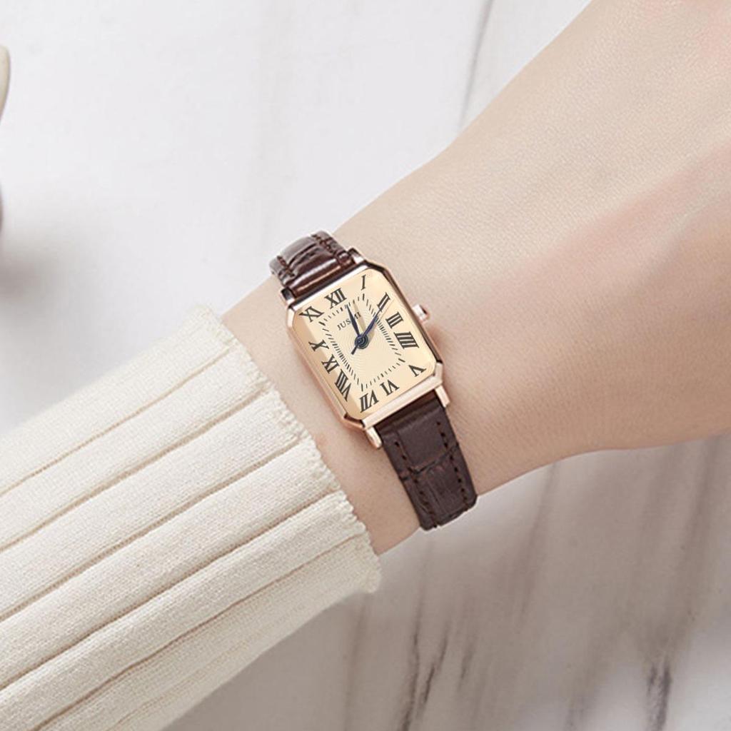 Versatile Retro Quartz Leather Strap Women's Watch + Sports Electronic Watch Set