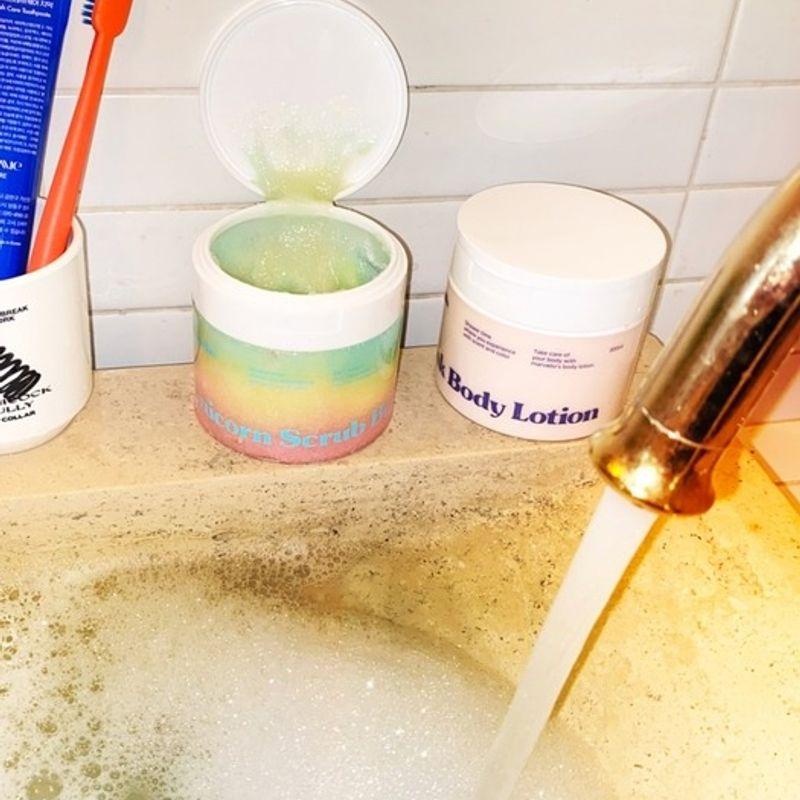 Marvelio [Set of 2] Pink Body Lotion + Unicorn Scrub & Body Wash