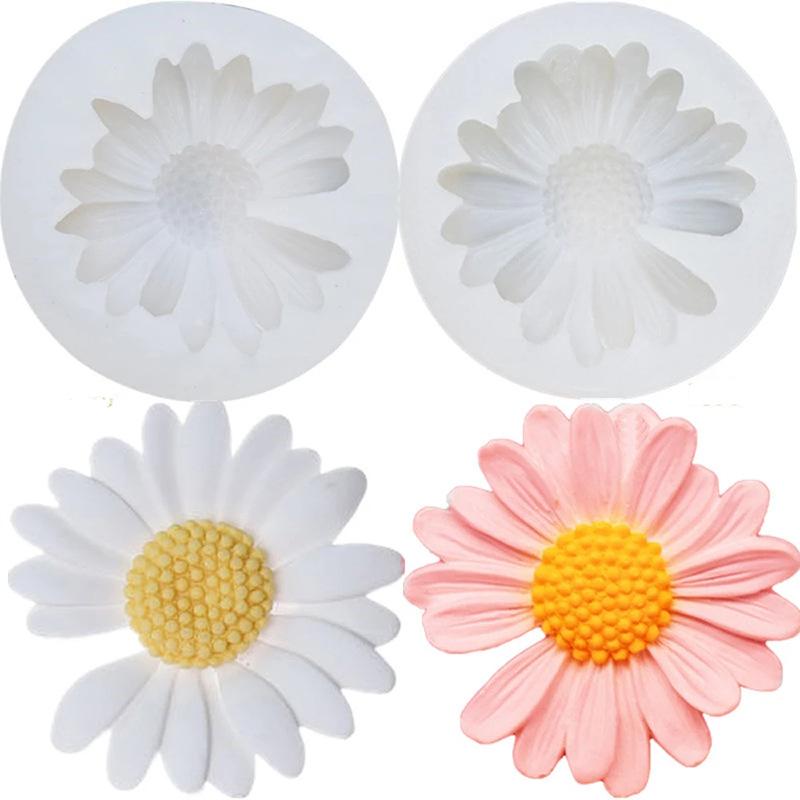 Daisy Chamomile Flower Silicone Mold Car Aromatherapy Epoxy Handmade Soap Candle Mold DIY Decoration Mold Newest