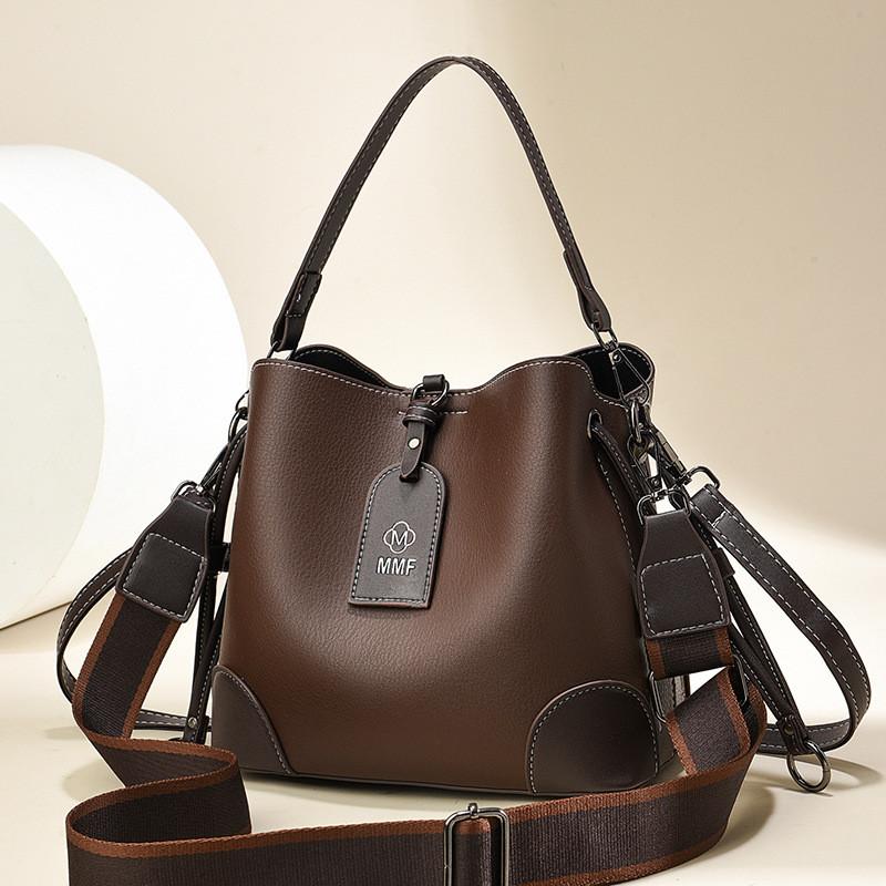 Fashionable Women's Bucket Bag Large Capacity Vintage Style With Wide Shoulder Strap In Black And Coffee