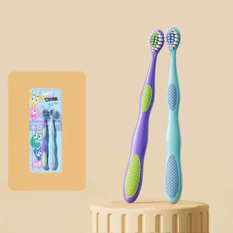 Children's specific toothbrush, portable children's soft bristled toothbrush, antibacterial oral cleaning brush for baby teeth