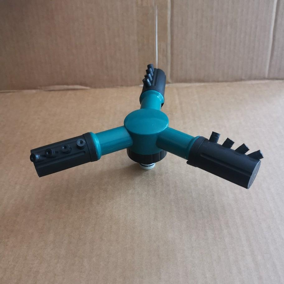 Automatic Rotating Garden Watering Sprinkler Head with Three-Way Pressure Pump 0.5