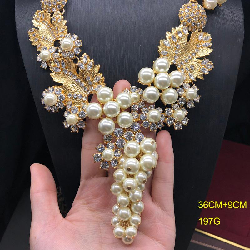 NISHIZAWA Pearls Brooches for Women Hyperbole Inlaid Rhinestones Vintage Jewelry Palace Style Luxury Fashion Dress Pins