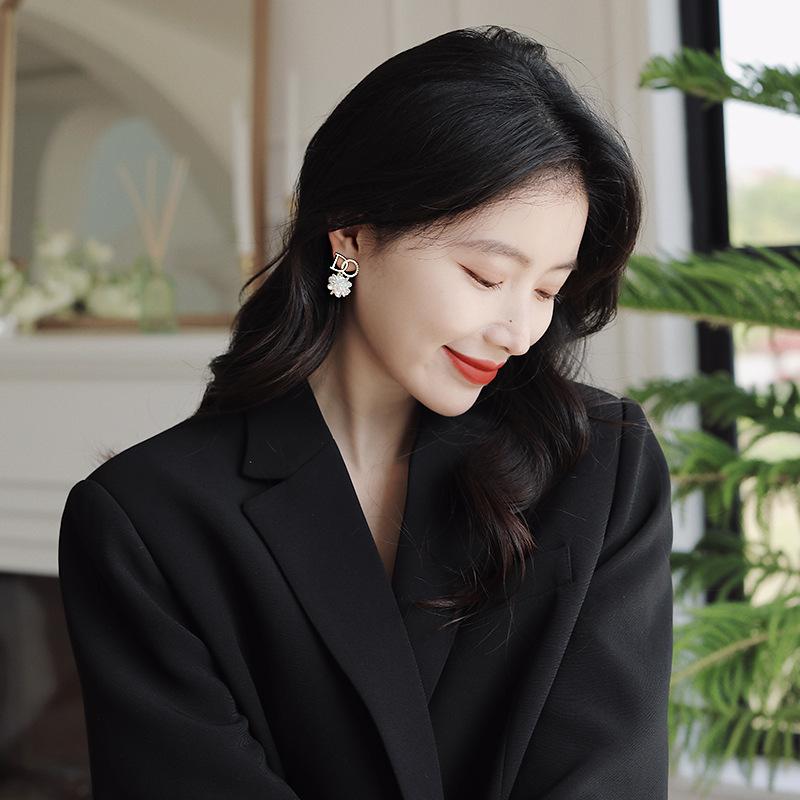 Fashion 925 Silver Diamond-embedded DO Letter Flower Stud Earrings For Women Pearl Ball Drop Earrings