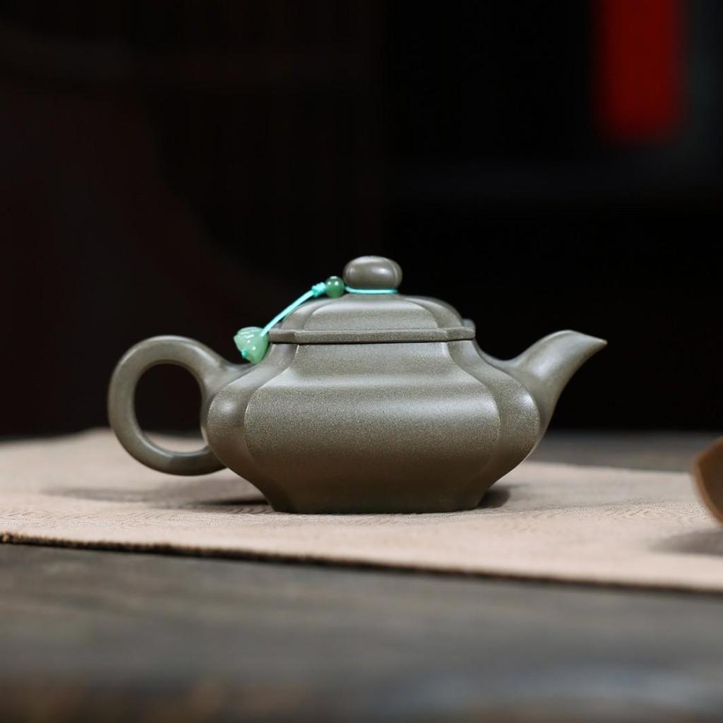 Yixing Zisha Qinghui Duan Clay Artisan Teapot - Handmade Square Cloud Steps Design High-End Tea Brewing Set