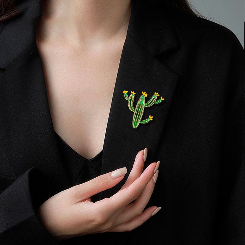 Metal Badge Creative Brooch