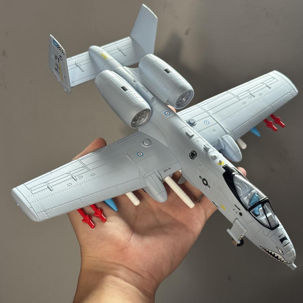 1/62 A-10 Thunderbolt II Warthog Samolot Metalowy Odlewany Ciśnieniowo Model Samolotu Kolekcjonerski Ozdoby dla Miłośników z Dźwiękiem i Światłem Chłopcy