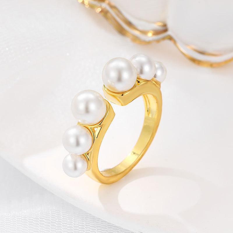 Exquisite Pearl Open Cat Claw Pearl Ring, Fashionable and Simple New Women's Niche Design Sense of High-end Ring