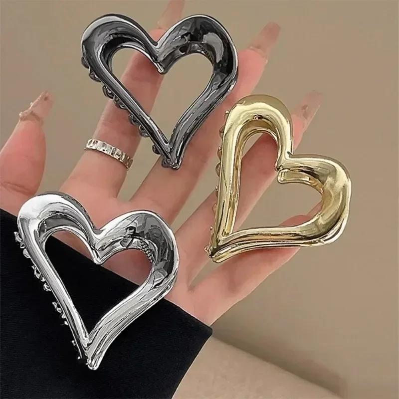 Metal Golden Silvery Heart Love Hair Claw Clips Medium Size Y2k Hair Styling Accessories Catch Crab Clamp Women Girls Headwear