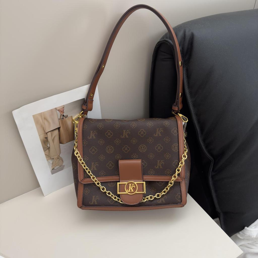 New Style Fashion Letter Large Capacity Shoulder Oblique Span Women's Bag