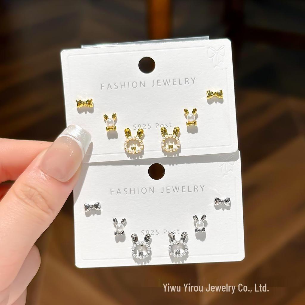 Compact S925 Silver Bow Stud Earrings for Women - Simple, Versatile, Celebrity-Inspired Cold Style Jewelry