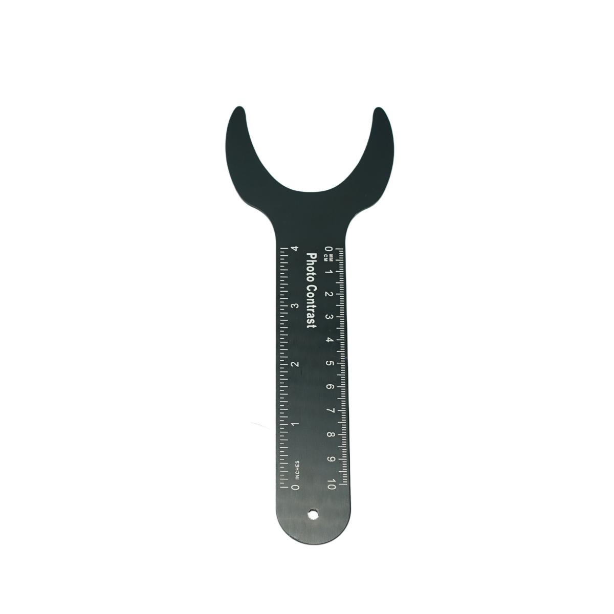 

Durable And Safe 1Pc Dental Autoclavable Contrast Board With Scale Intraoral Photography Analysis Metal Background Dentist Tools