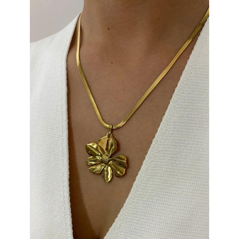 European and American Fashion Gold Plated Flat Snake Chain Large Flower Pendant Necklace for Women Waterproof Jewelry