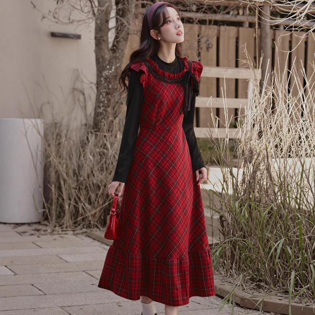 Women's 2026 Spring/Autumn Red Plaid Sweet Age-Reducing Long Dress - Two-Piece Effect