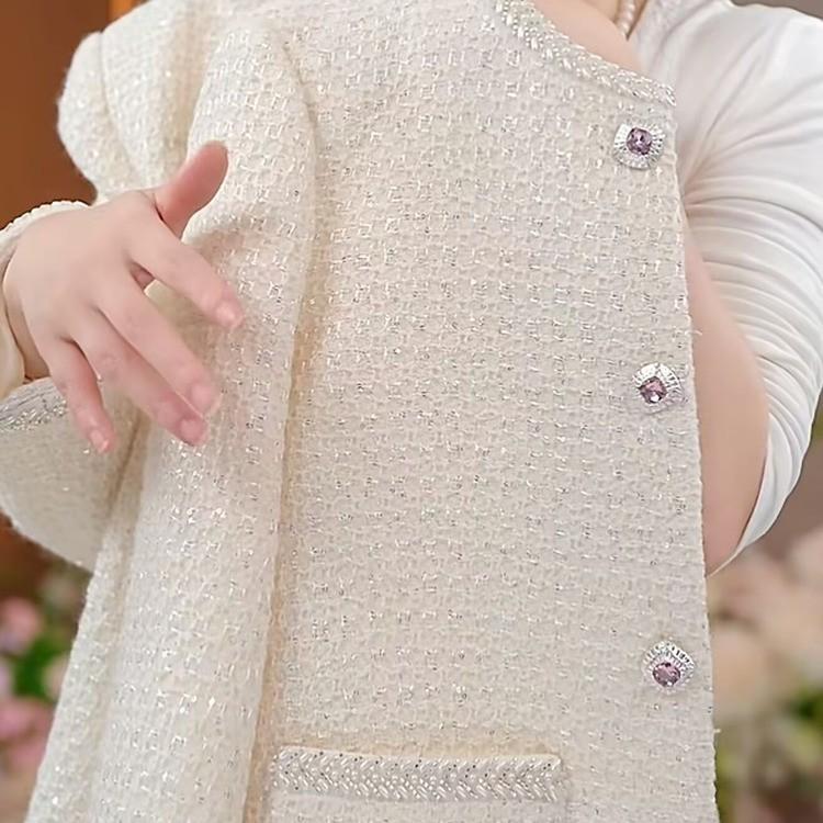 

French Light Luxury Rhinestone Jacket - Stylish, Versatile, and Fashion-Forward for Middle-Aged and Elderly Women. 2XL слоновая кость/белый