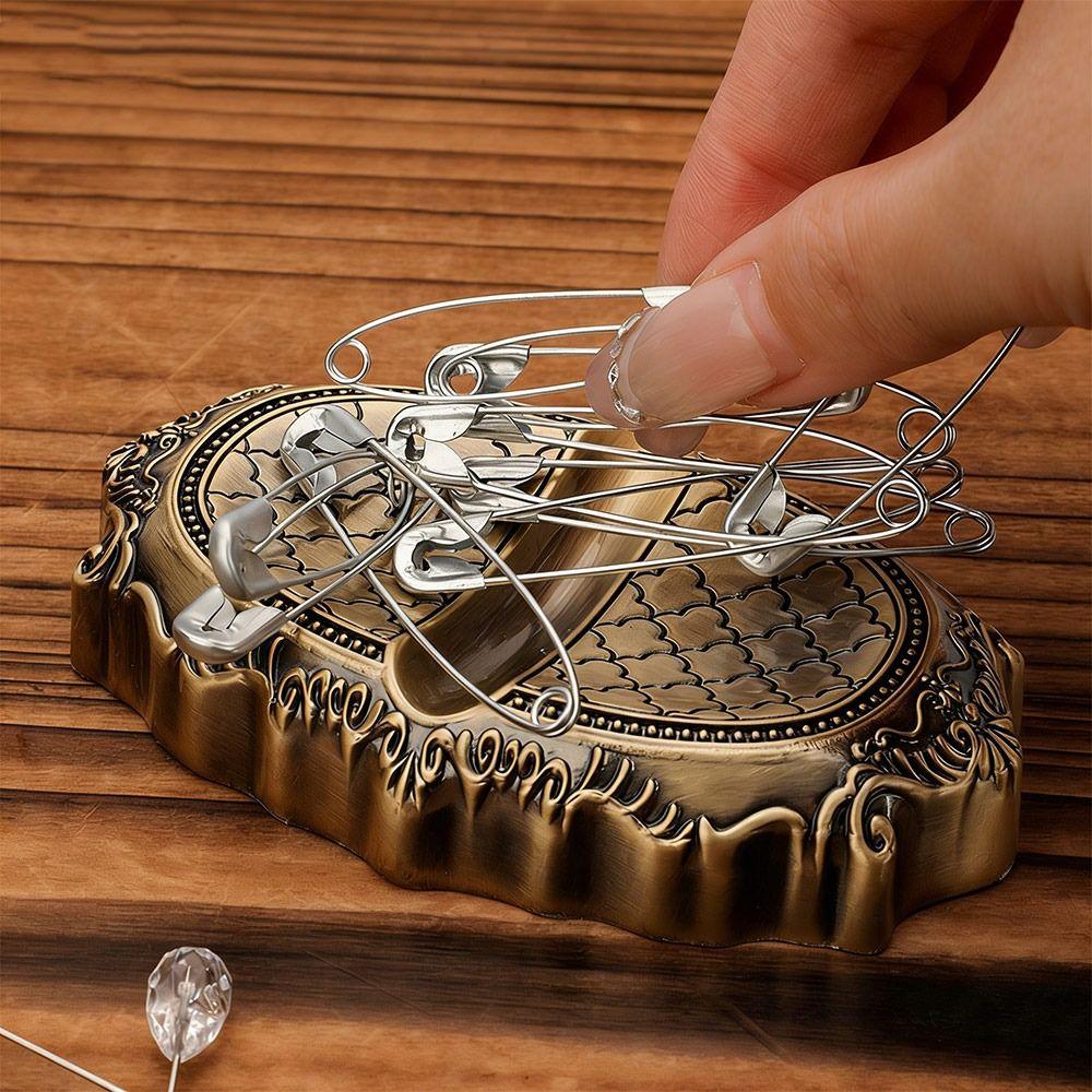 Magnetic Bottom Sewing Magnetic Pin Holder DIY Portable Needle Organizer Household Needlework Storage Metal Magnetic Pin Cushion