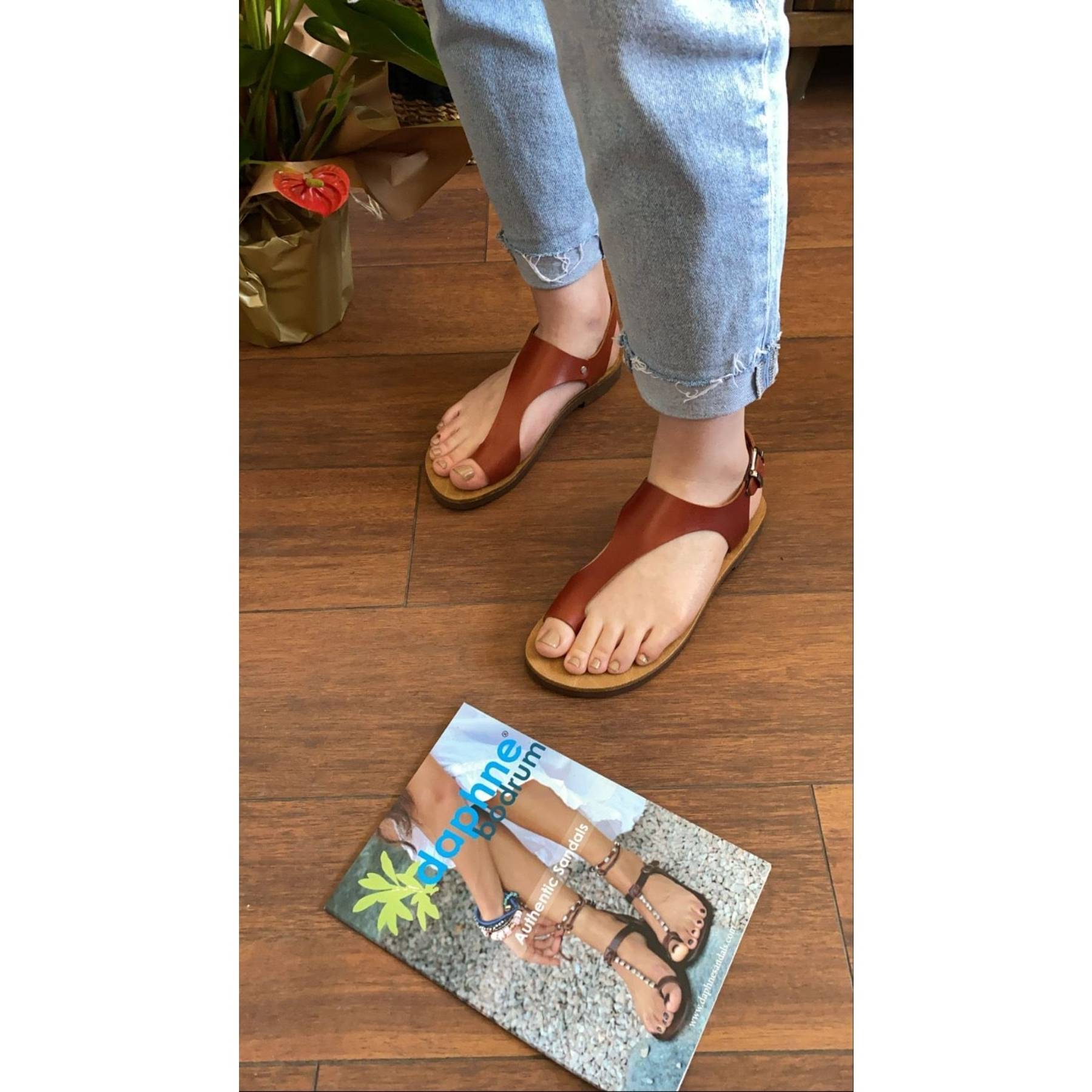 

Женские красные сандалии из натуральной кожи, большое количество, удобные, повседневные, качественные, стильные, легкие, сандалии