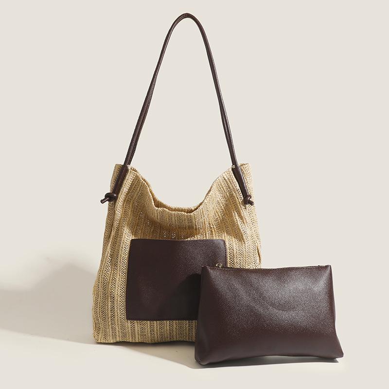 

Handbag vacation straw bag summer axillary beach large capacity woven bag leisure splicing seaside bucket bag bags темно-коричневого кольору