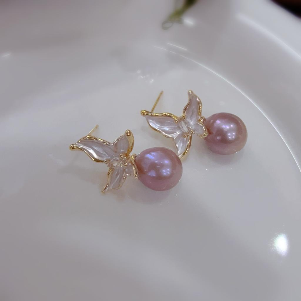 Dancing butterfly gentle French temperament sweet earrings female flower natural purple Edison pearl stud earrings