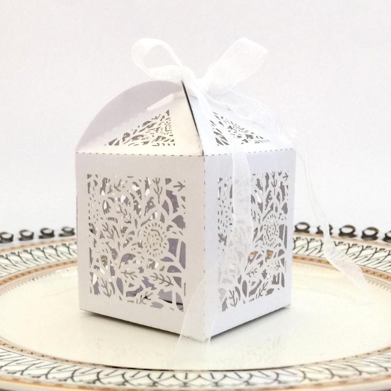 50Pcs Cookie Packing Box Valentines Day Candies Packaging Box Decorations Treat Boxes Presents Box Hollow Out Candy Box