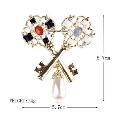 Mode Emaille-Tropfen Doppel-Schlüssel Legierung Perle Brosche Bekleidungszubehör Damen Anstecknadel Exquisite Hypoallergene Luxus Emaille-Brosche Langlebige Farbe