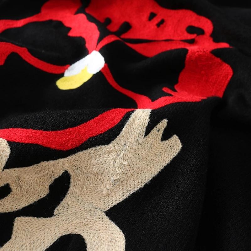 بلوزة نسائية بوهو مطرزة بالزهور باللون الأسود لخريف وشتاء 2019 C-010