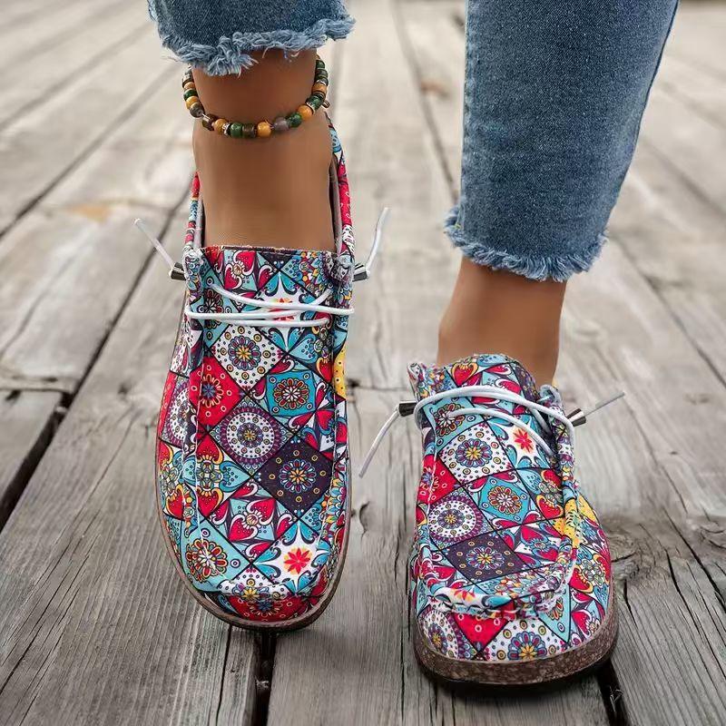 New Flat-bottomed Women's Shoes for Plus-size Women, Casual Shoes on One Foot