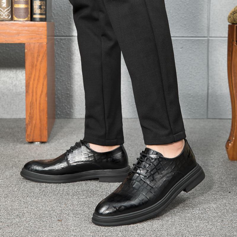 Fashion Business Dress Men Shoes 2024 New Classic Leather Men'S Suits Shoes Fashion Slip On Dress Shoes Men Oxfords