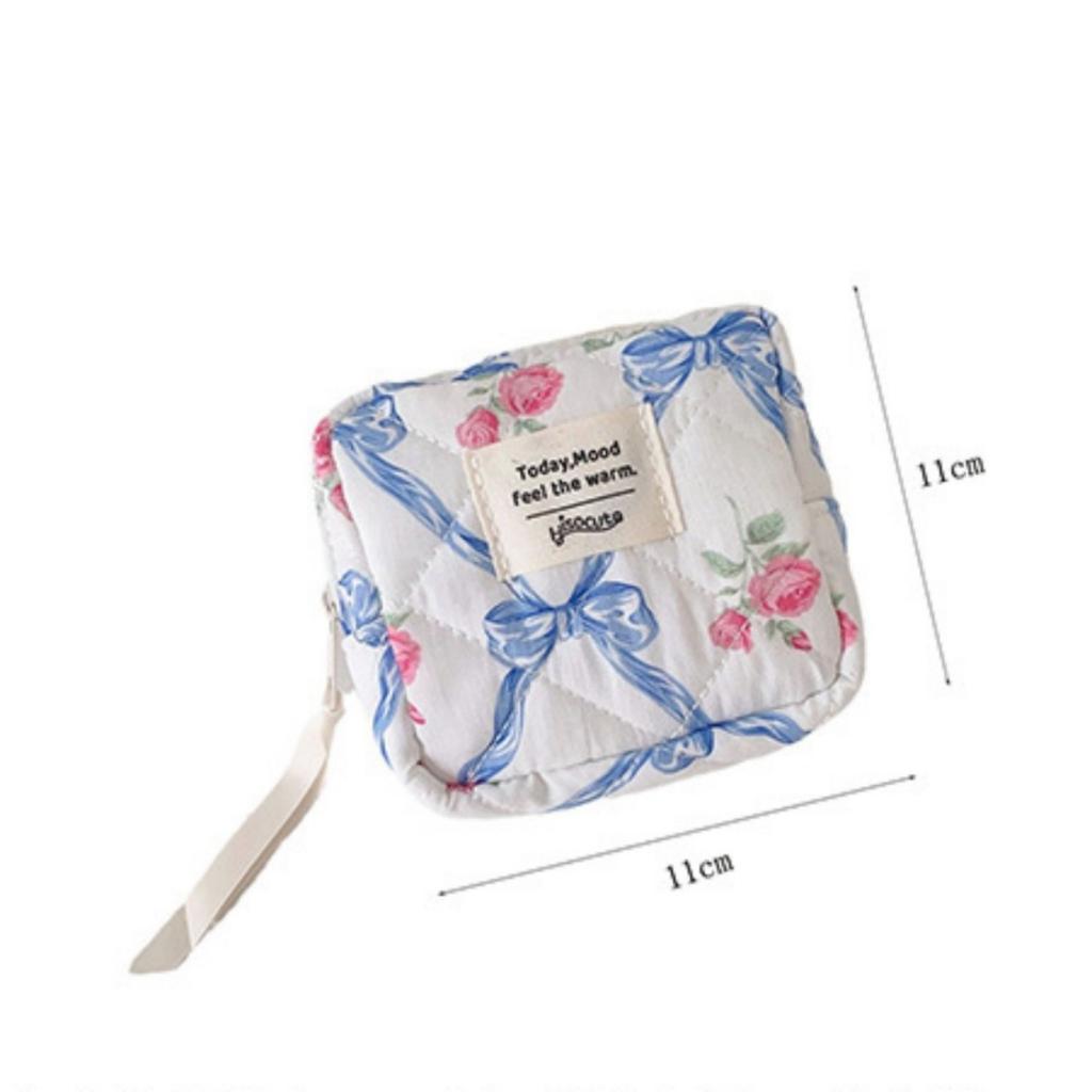 Cute Bow Flower Quilting Cotton Makeup Bag Portable Travel Small Item Bag Sanitary Napkin Makeup Small Fashionable Cosmetic Case