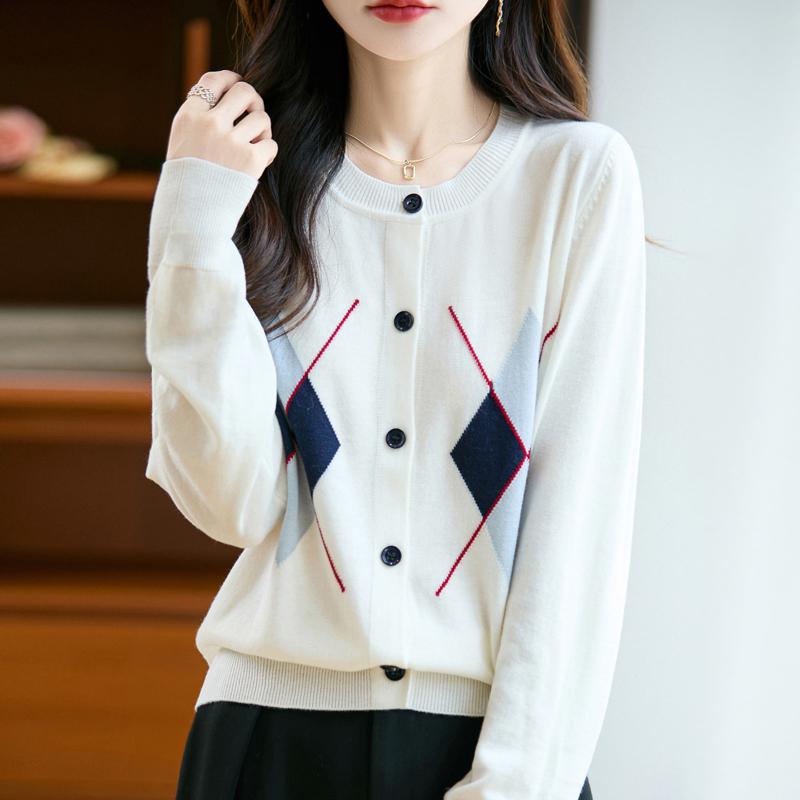 QingHe Cashmere Women's 30% Cashmere Cardigan - Soft & Warm Wool Blend Sweater