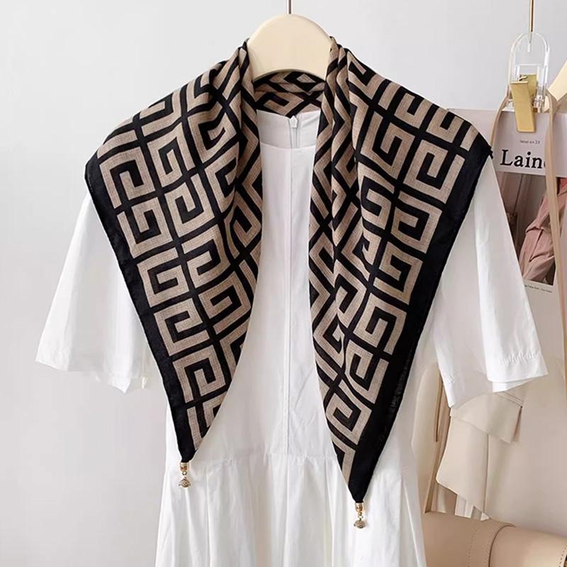 1Pc Magnetic Closure Versatile Neck Scarf Elegant Painted Pattern Luxury Silk Scarf Gift Necklace Cloth Accessories