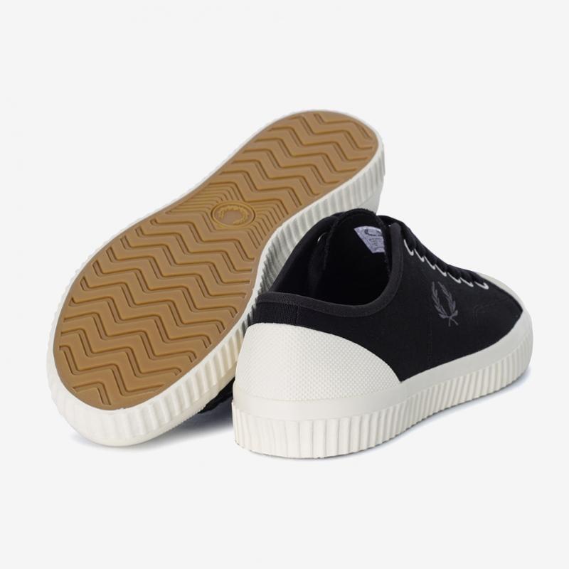 Fred Perry Unisex Low Top Canvas Sneakers Hughes Low Canvas Sfpu2334365 T38