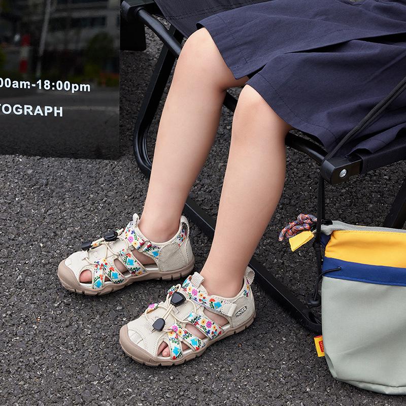 Children's sandals 2025 summer new boys baotou creek shoes soft-soled beach shoes baby shoes girls wading shoes