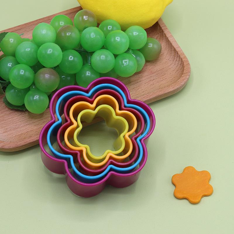 

Heart and Star Fruit Slicer for Baking Decoration
