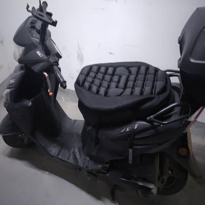 1Pc Motorcycle Air Seat Cushion Pressure Relief Ride Seat Cushion TPU Water-Fillable Seat Pad for Cruiser Touring Saddles