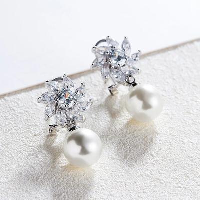 Luxury Shiny Zircon Flower Piercing Clip Earrings for Women Exquisite Simulated Pearl Drop Earring Girls Party Wedding Jewelry