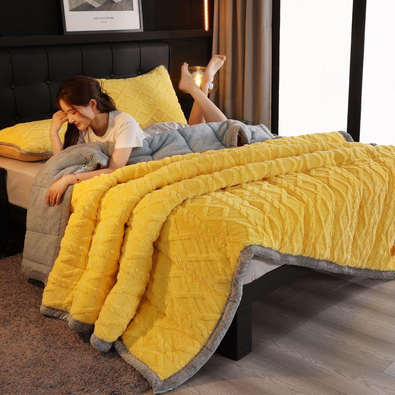 

Fleece Blanket - Soft, Warm, All-Season Cover with Geometric Pattern, Ideal for Naps and Cuddles, Allseason Blanket|Geometric Pattern Cover 120*200CM