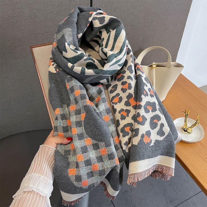 Fashion flower jacquard scarf women's autumn and winter imitation cashmere thickened warm scarf temperament outer shawl